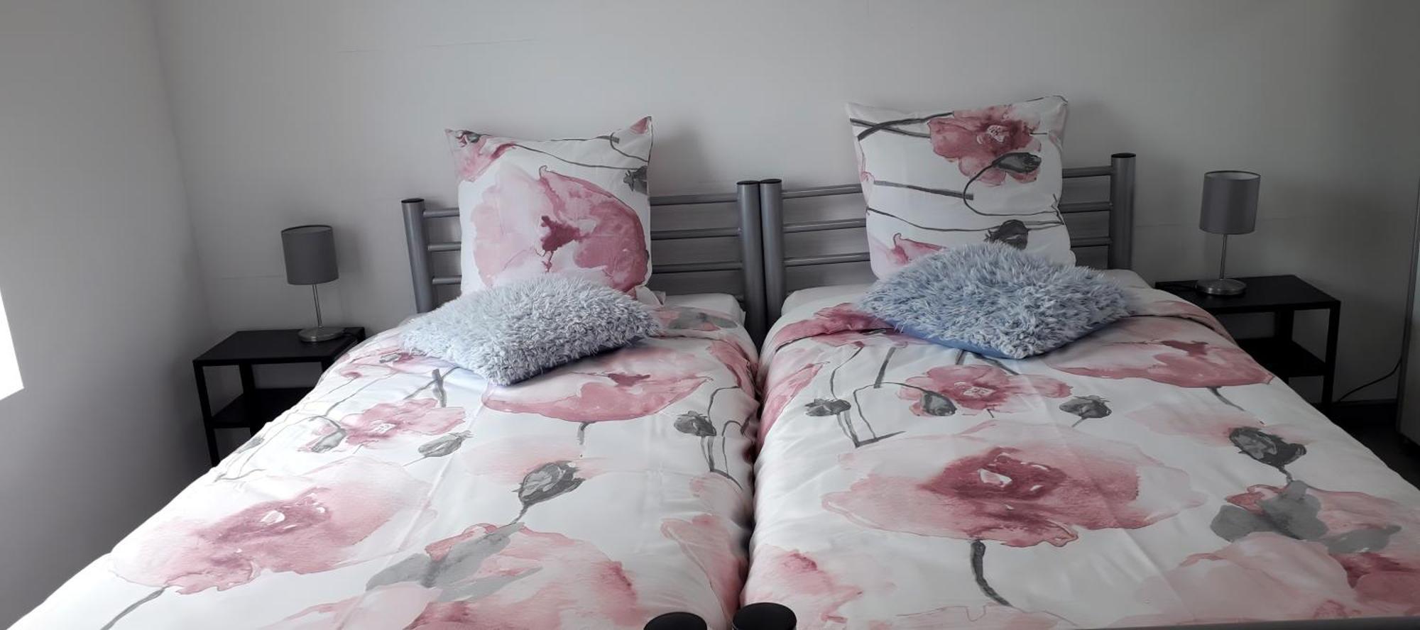 Au Chant Des Roches - Parking - Wifi - Terrasse - Chambres Familiales - Cerfontaine Esterno foto