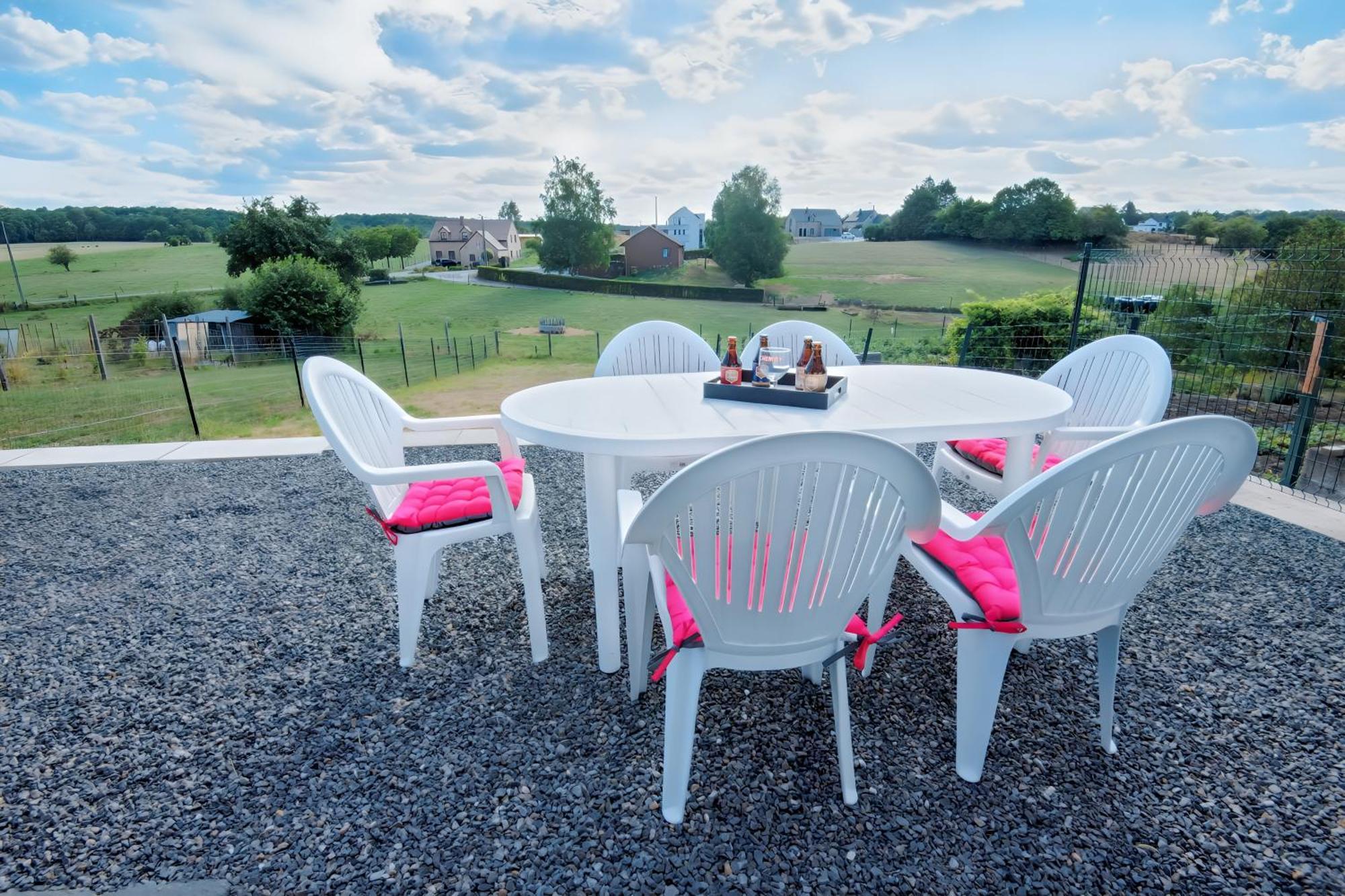 Au Chant Des Roches - Parking - Wifi - Terrasse - Chambres Familiales - Cerfontaine Esterno foto