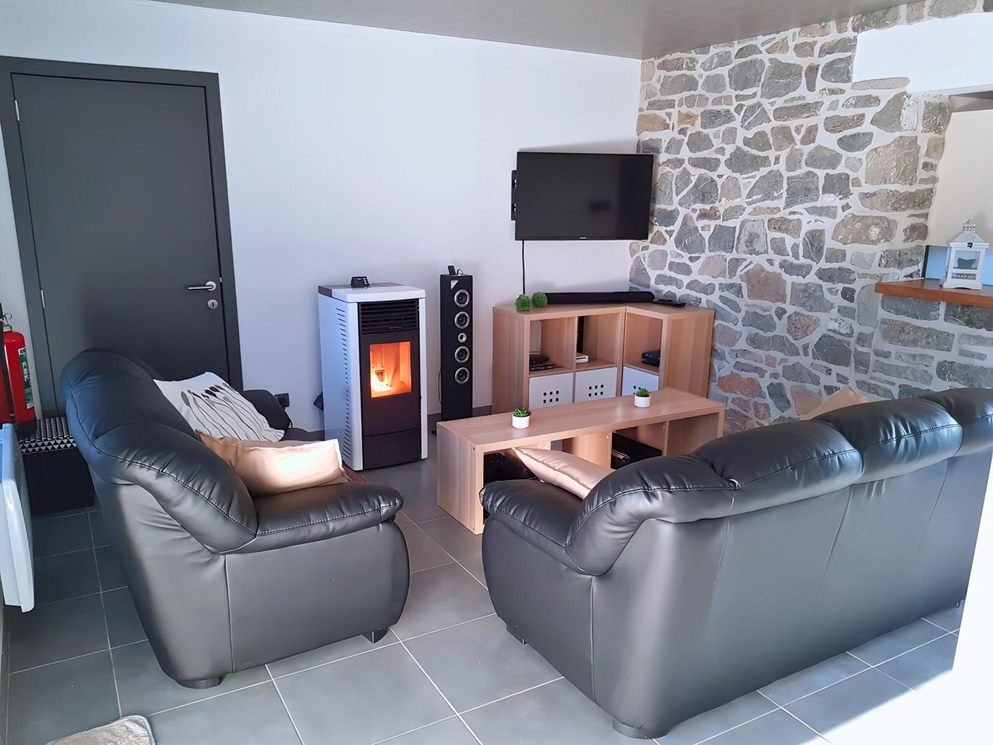 Au Chant Des Roches - Parking - Wifi - Terrasse - Chambres Familiales - Cerfontaine Esterno foto
